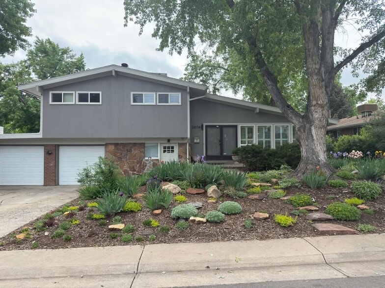 Primary Photo - 2874 S Willow Ct