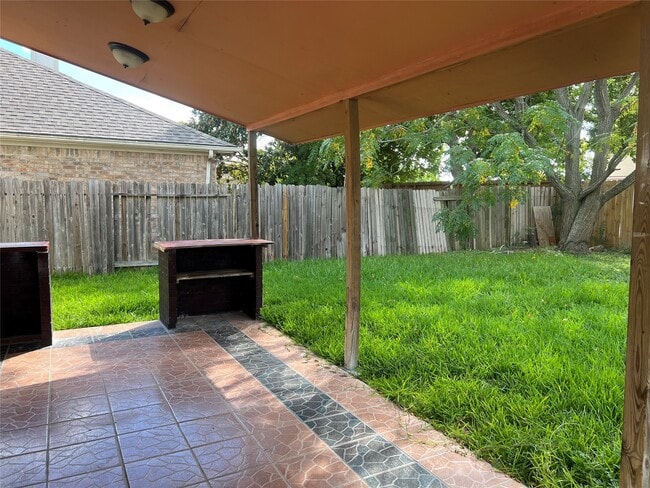 Building Photo - 14423 Parkesgate Dr