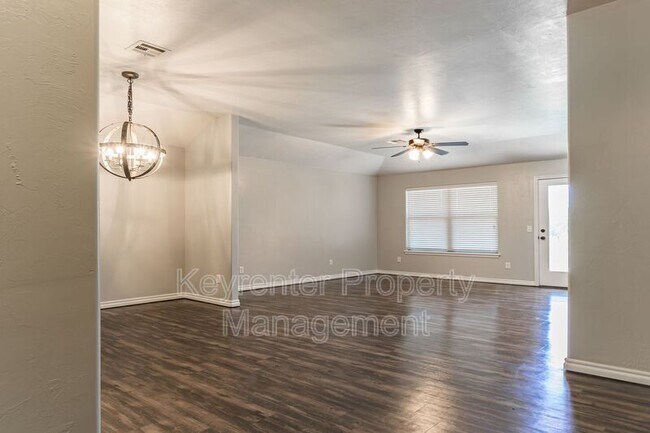 Building Photo - 8037 Waters Edge Way