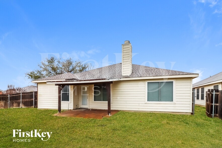 Building Photo - 729 Ridge Top Dr