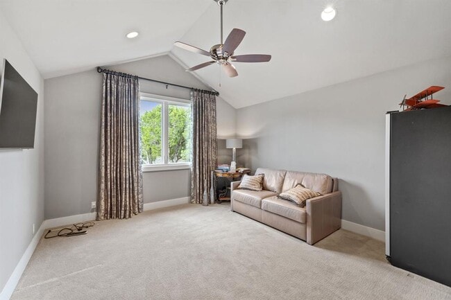 Building Photo - 1909 Knights Chance Ln