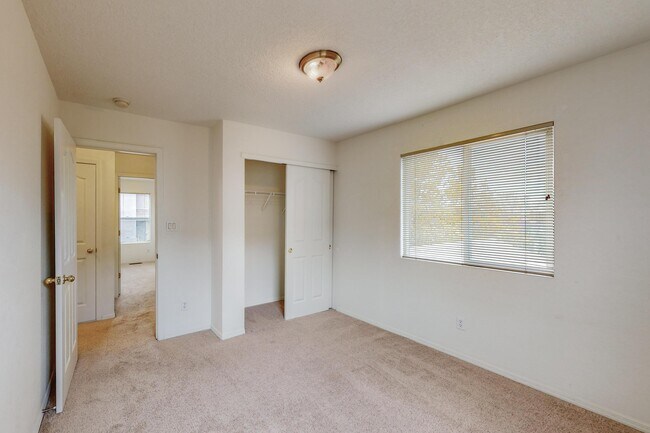 Building Photo - 6056 Malpais Park Ave NW