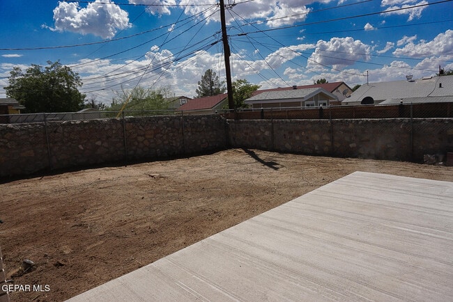 Building Photo - 3311 Drumond Rd