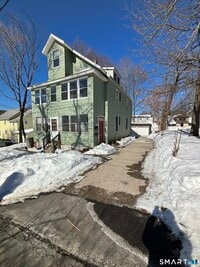 Building Photo - 11 Roberts St