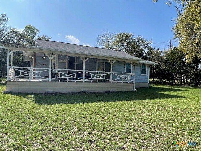 Primary Photo - 685 Eastview Dr
