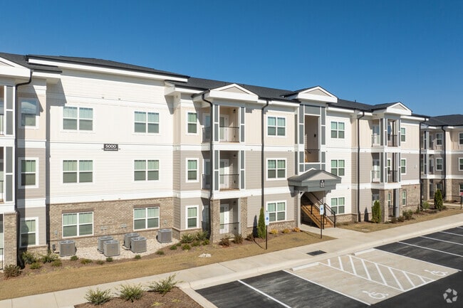 Magnolia Hill Apartments