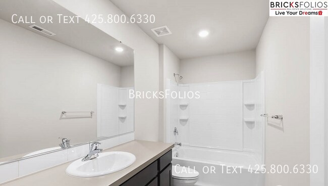 Building Photo - 18726 Lipoma Pl E