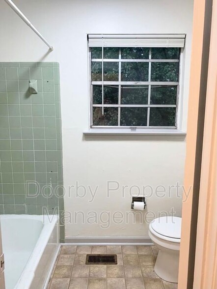 Building Photo - 5781 Taggart Dr