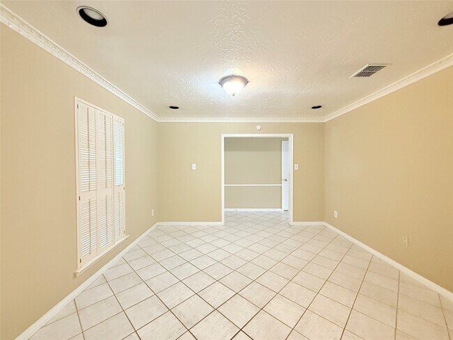 Building Photo - 9231 Stroud Dr