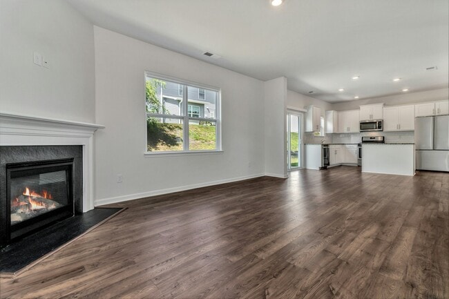 Building Photo - 305 Woodnettle Ln