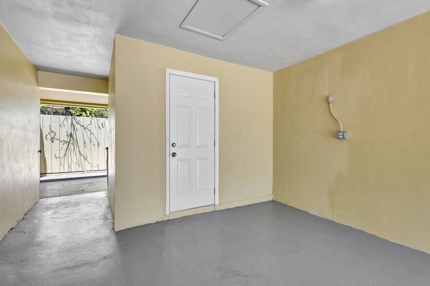 Building Photo - 212 Palmetto Dr
