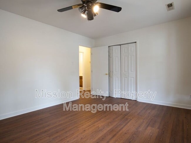 Building Photo - 2101 S Twilight Ln