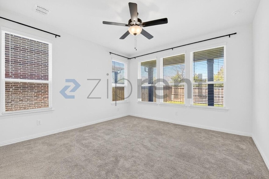 Building Photo - 4517 Waterglass St