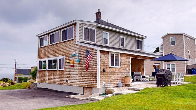 Building Photo - Ocean View Retreat in York Beach, Maine: F...