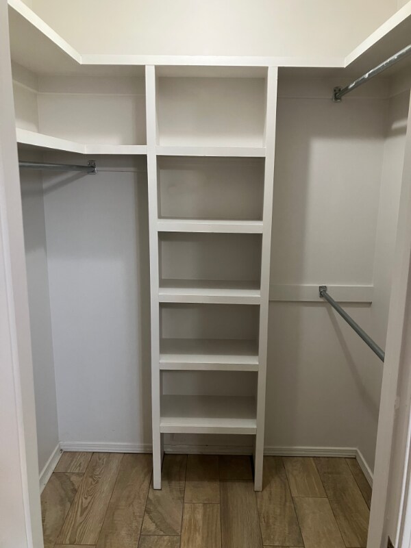 Building Photo - 5620 S 98th St