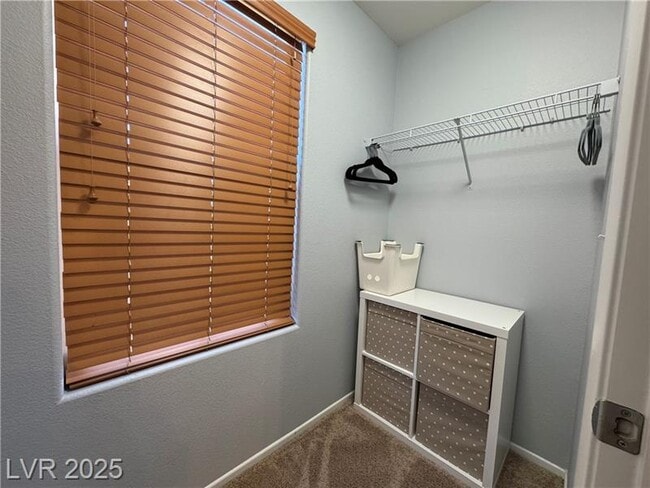 Building Photo - 9253 Valley Ranch Ave