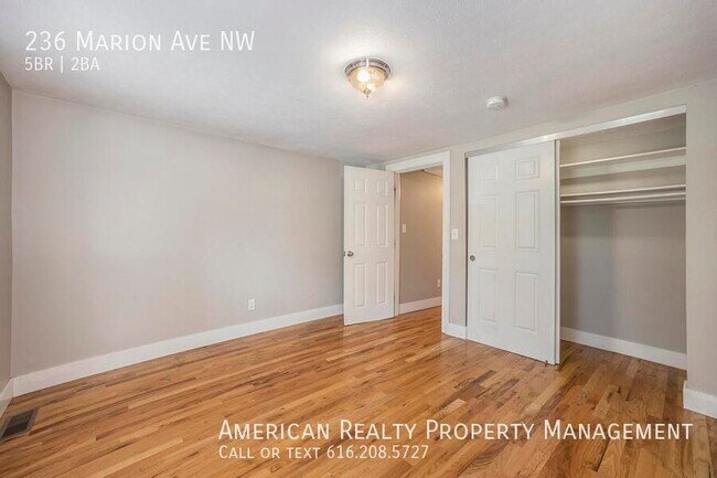 Building Photo - 236 Marion Ave NW