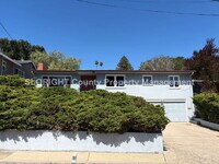 Building Photo - AVAILABLE JUNE - 4 Bed/ 2 Bath SLO Home