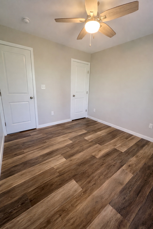 Building Photo - Staunton Townhomes 101-111