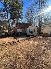 Building Photo - Corner Lot in Pleasant Valley neighborhood.