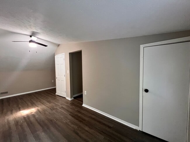 Building Photo - 8675 Edson Rd