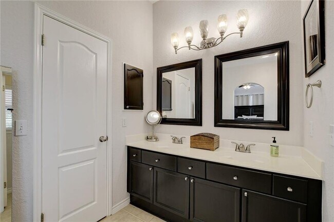 Building Photo - 8905 Colberg Dr