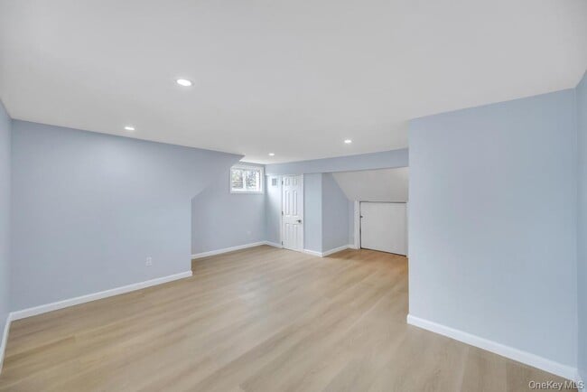 Building Photo - 207 August Rd