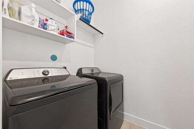 Building Photo - 21163 Medina River Dr