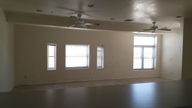 Building Photo - COMING SOON...SPACIOUS TEMPE TOWNHOME!