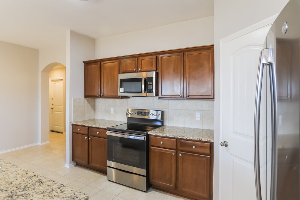 Building Photo - 806 Platinum Dr