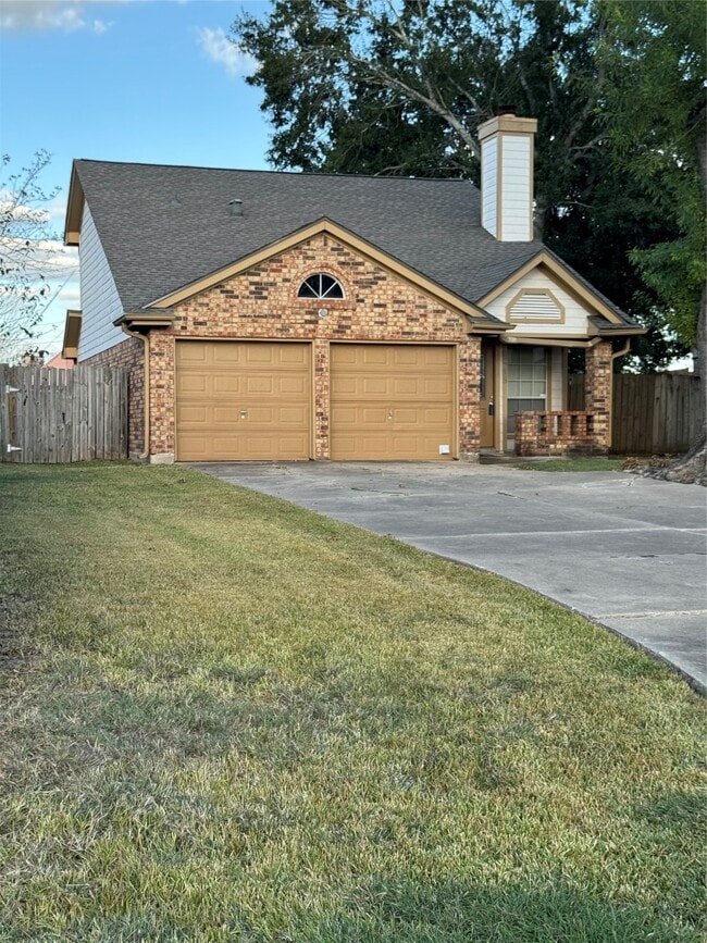 Building Photo - 2415 Poco Dr