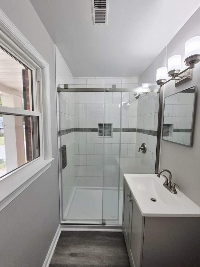 Building Photo - 97 Waterview Dr