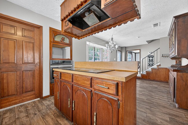 Building Photo - 5414 Spanish Oak Dr