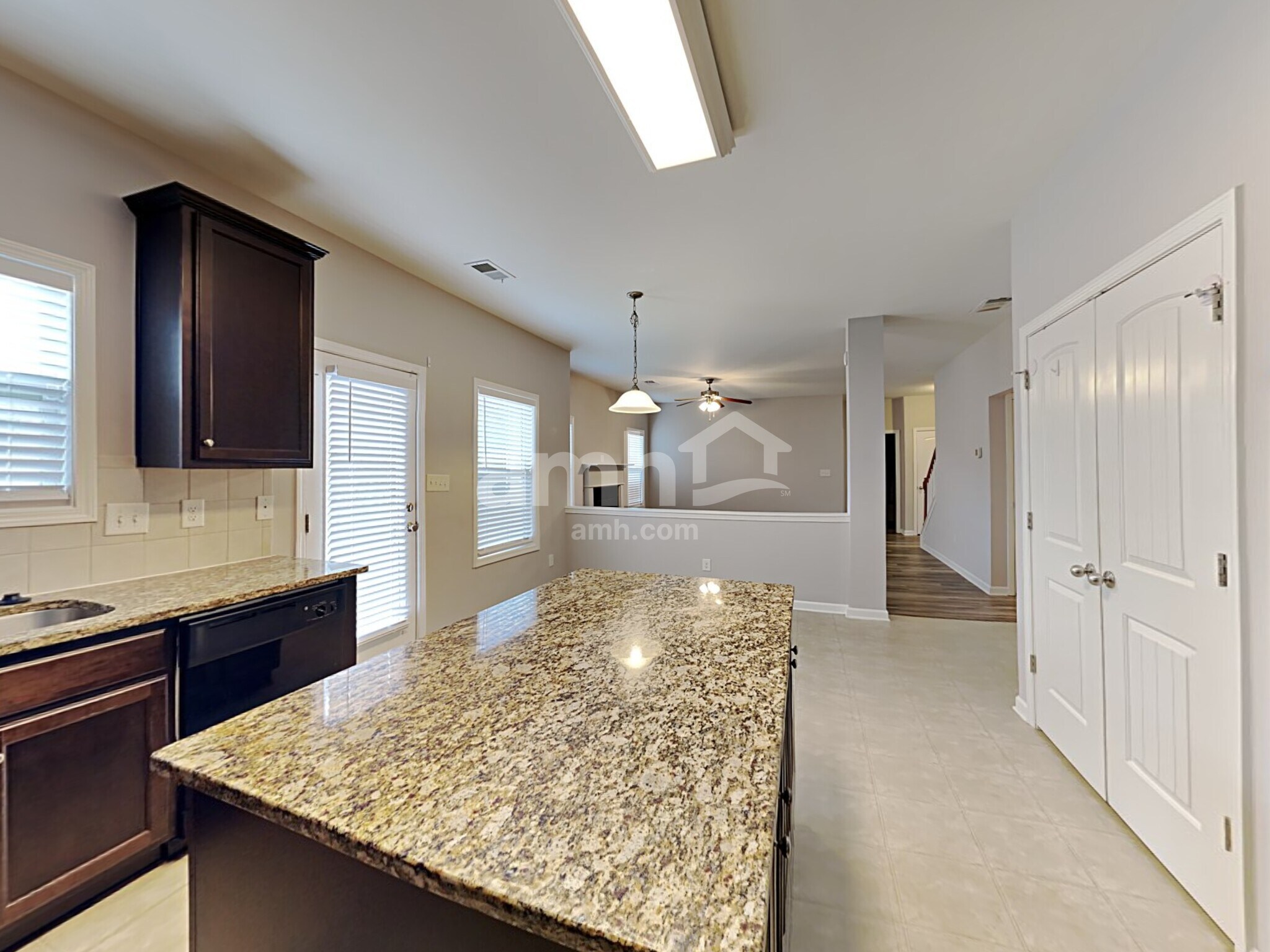 Building Photo - 3613 Walking Stick Way NE