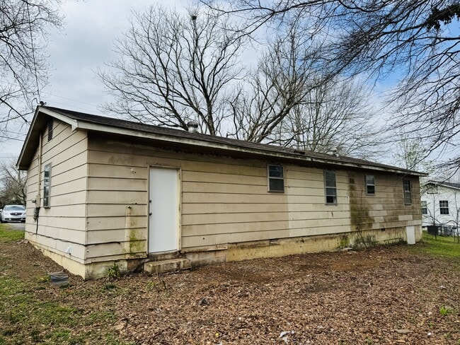 Building Photo - 168 Drum Cir