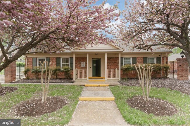 Building Photo - 8114 Colony Point Rd