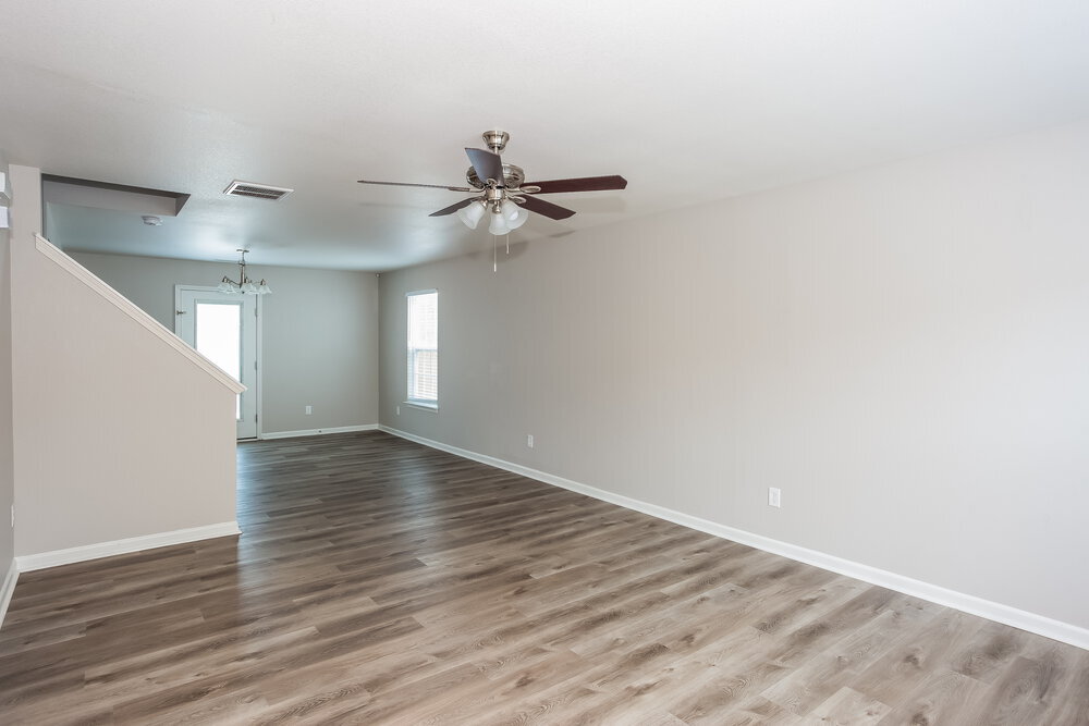Building Photo - 1350 Haestad Ct