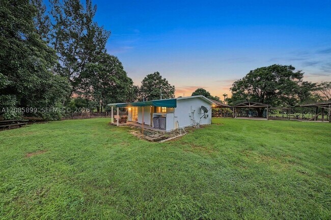 Building Photo - 15365 SW 206th Ave
