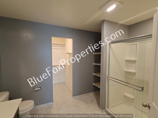 Building Photo - 5974 S Tappen Dr