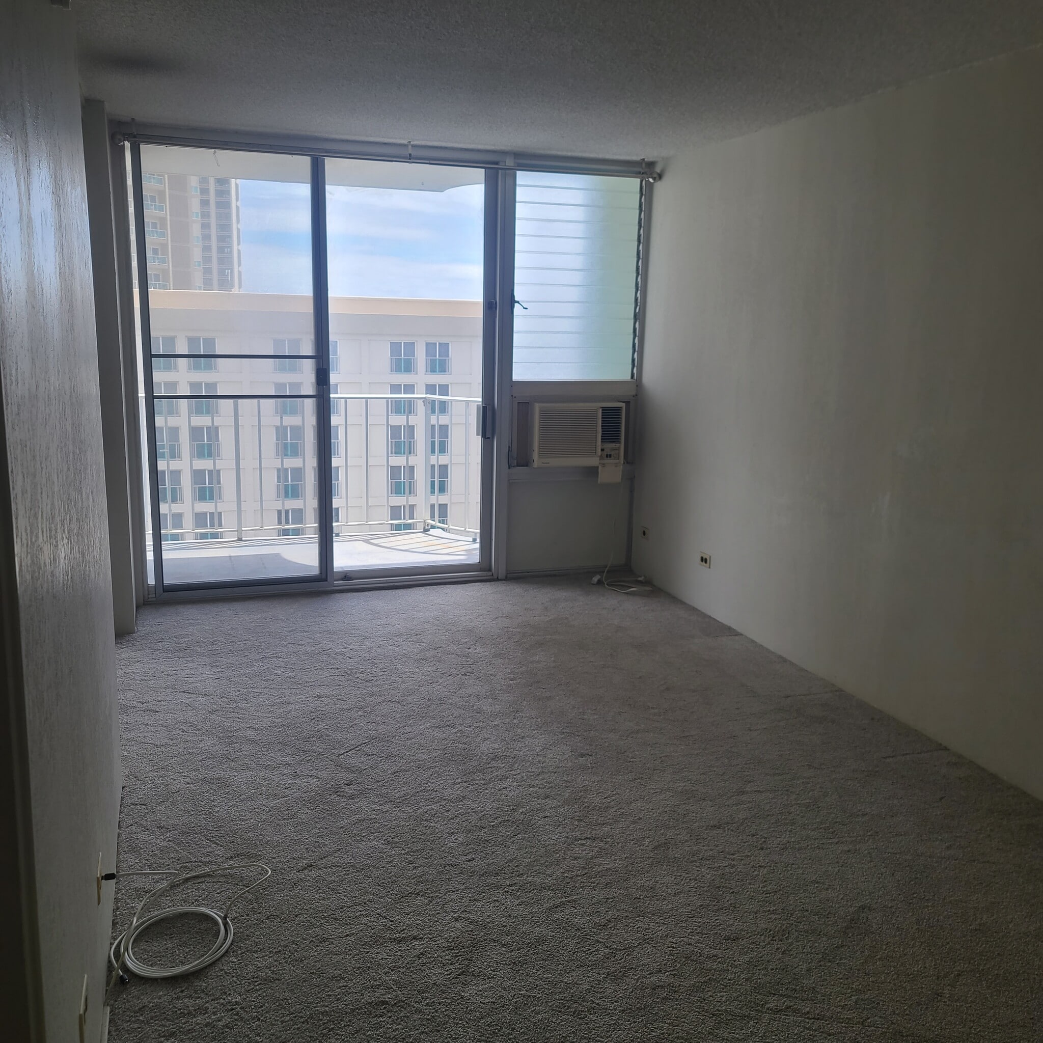 Building Photo - 1617 Kapiolani Blvd