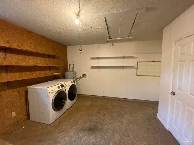 Building Photo - 1761 Chippendale Rd