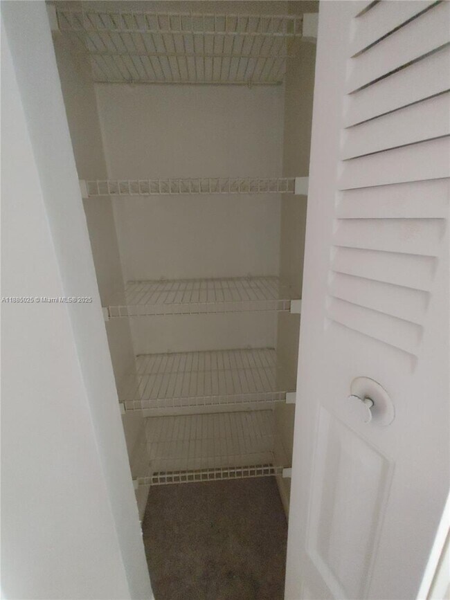 Building Photo - 1820 SW 81st Ave