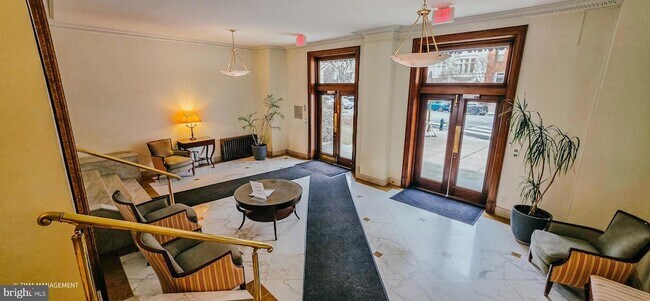 Building Photo - 1954 Columbia Rd NW