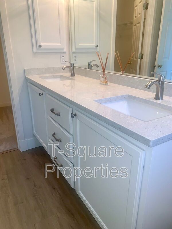 Building Photo - 15510 132nd Pl NE