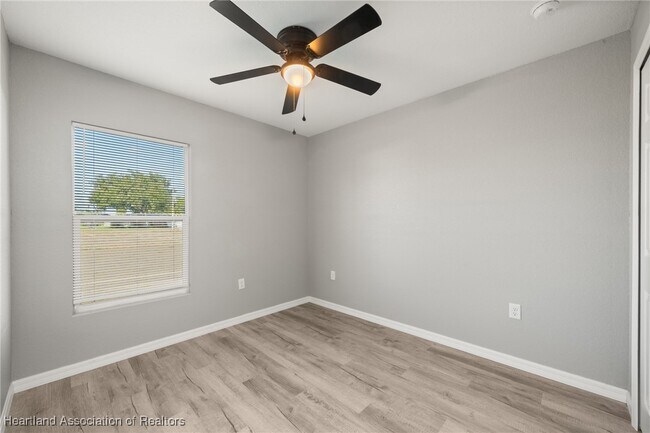 Building Photo - 6303 Red Cedar Rd