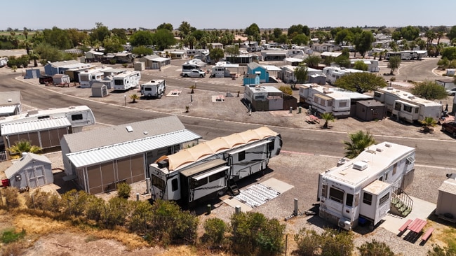 Building Photo - 1716 Sunbeam Lake Dr