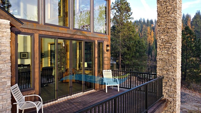 Building Photo - Stunning Luxury Hayden Lake Lodge with 5 B...