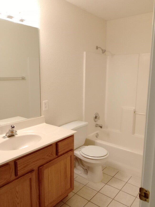 Building Photo - 702 Upland Creek Rd