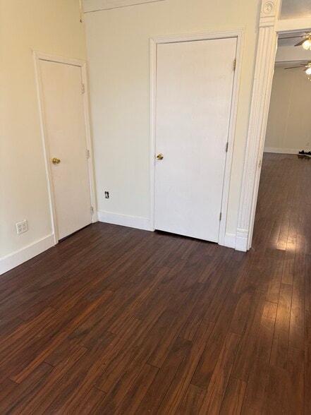 Building Photo - 832 Wealthy St SE