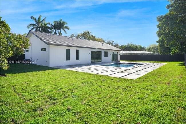 Building Photo - 8765 SW 175th St